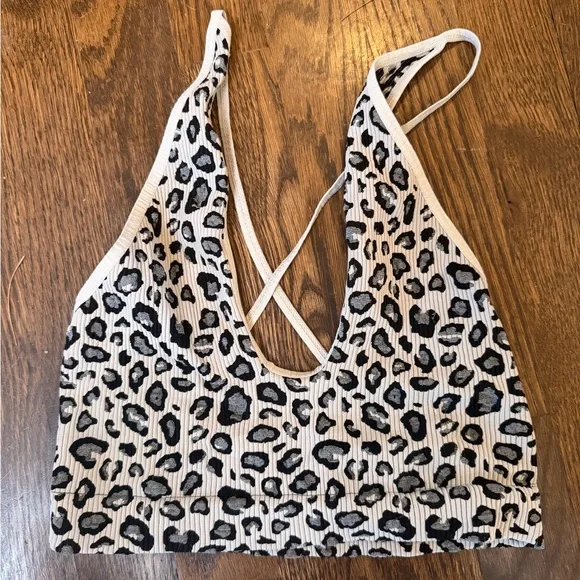 Intimately by Free People Rockie
Bralette in Leopard size xs/s - Picture 2 of 4